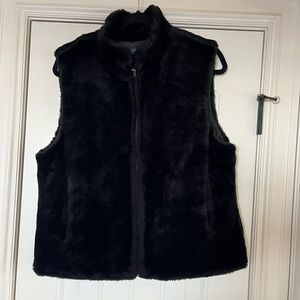 Black Reversible fur vest with zipper